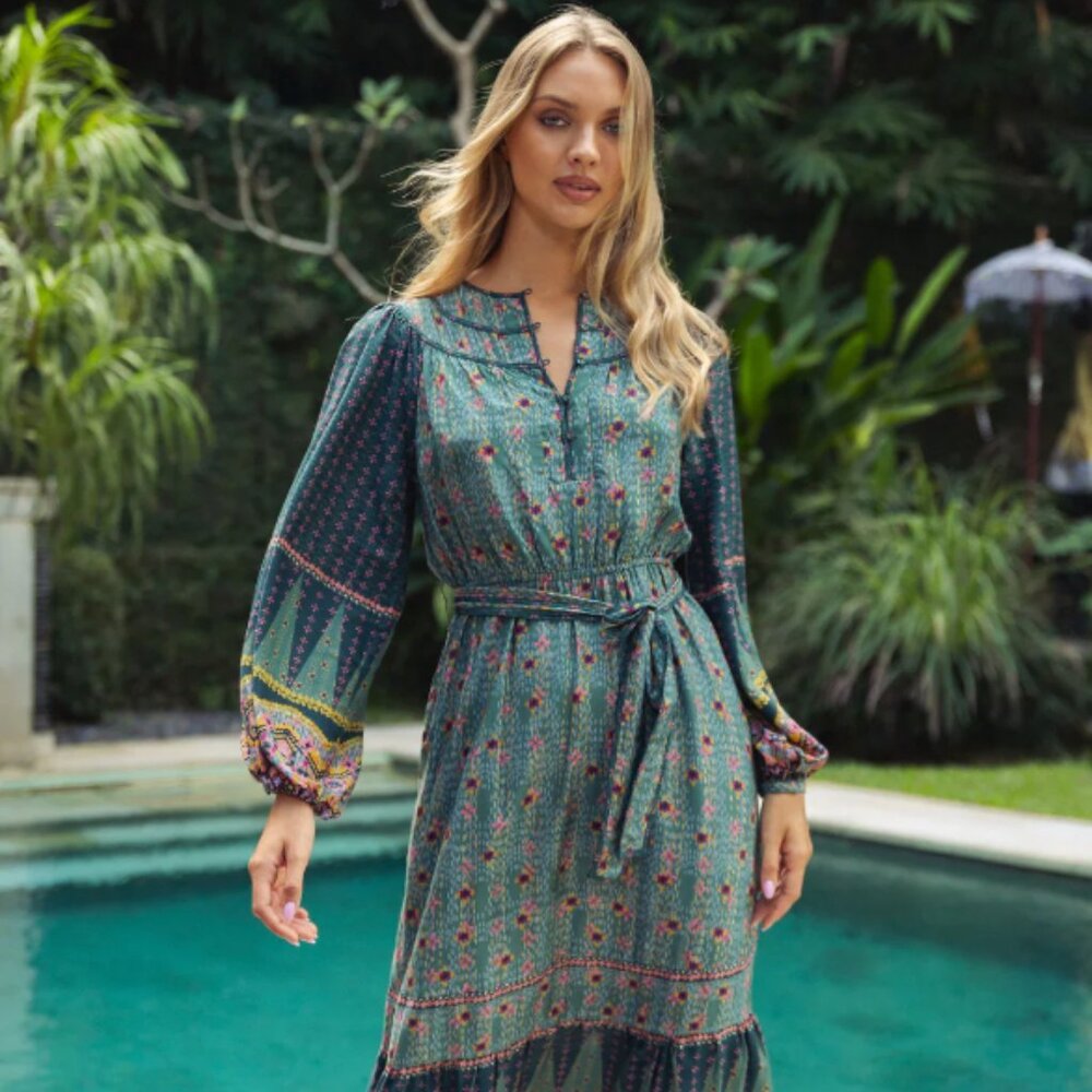 Cabellero Dress, size M, excellent used condition